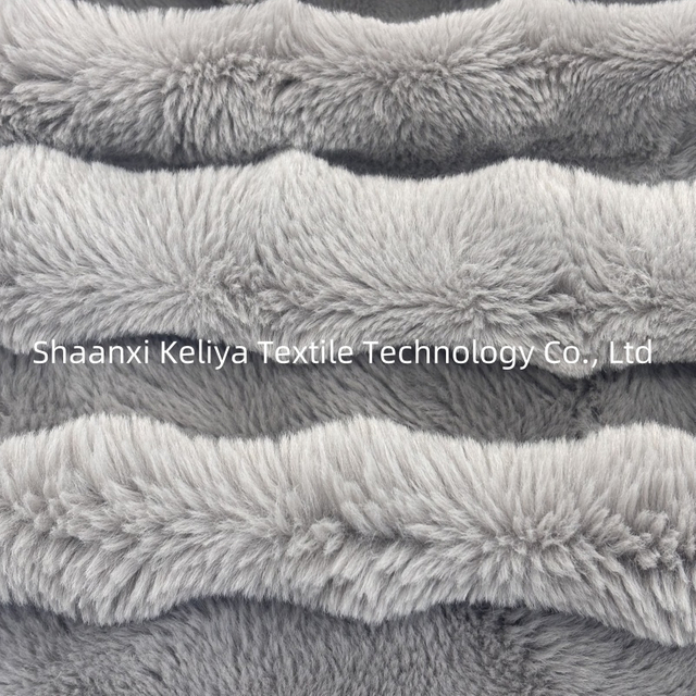 Wholesale 100% Polyester Plush Rabbit Faux Fur Fabric Plush Bubble Single Side Faux Fur Fabric for Home Textiles Blanket Sofa