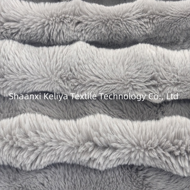 Wholesale 100% Polyester Plush Rabbit Faux Fur Fabric Plush Bubble Single Side Faux Fur Fabric for Home Textiles Blanket Sofa