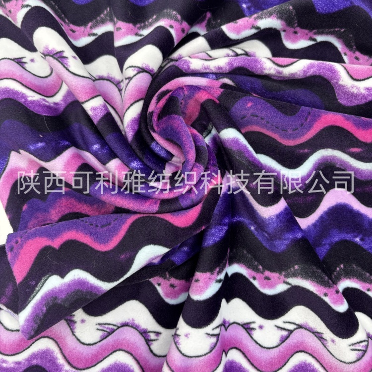 95% Polyester 5% Spandex High Qualtity Animal Printing Short Pile Spandex Velboa Fabric with Leopard Printing Spandex for Garment/ Home Textile/ Toys